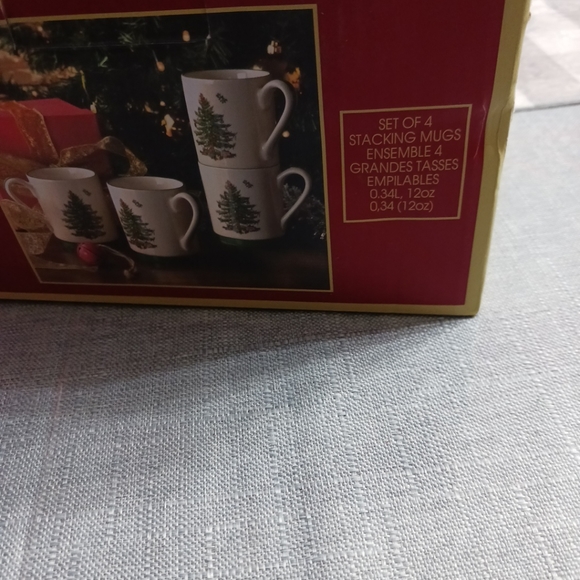 Spode Christmas mug and salad plate New in box serving of 4 tree design. - Picture 8 of 9